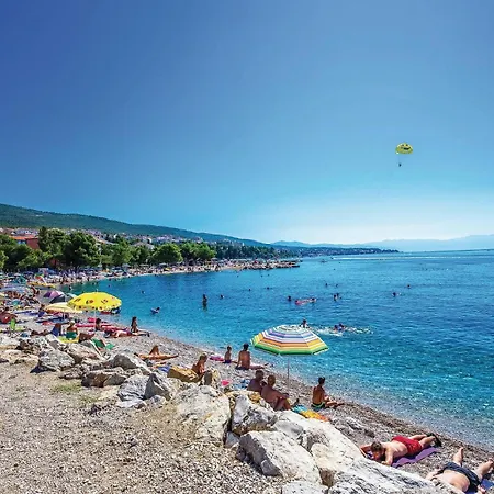Apartment Amazing In With Wifi Crikvenica